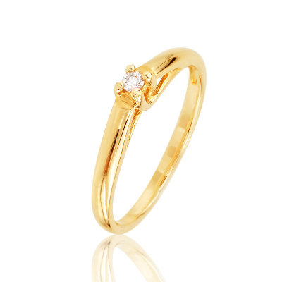 Pierścionek z diamentem