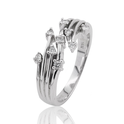 Pierścionek z diamentami